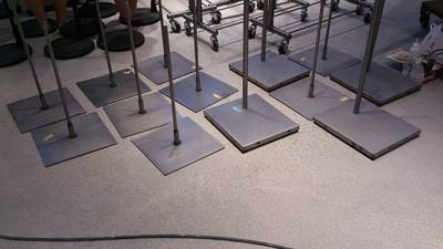 金属台座の錆の拡大写真