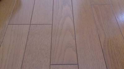 補修後のオークフローリングの仕上がりの写真