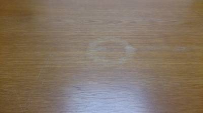 テーブルのシミ補修前の写真