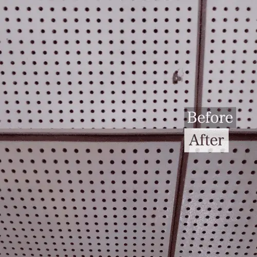 天井の穴あきボードの傷補修