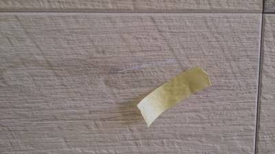 外壁タイルの線傷補修前の写真