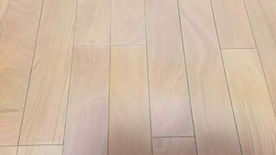 フローリングの凹み傷の補修後の状態