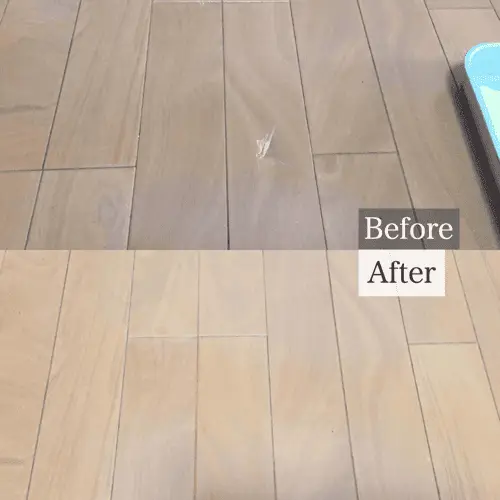 フローリングに硬いものを落としてできた傷の補修