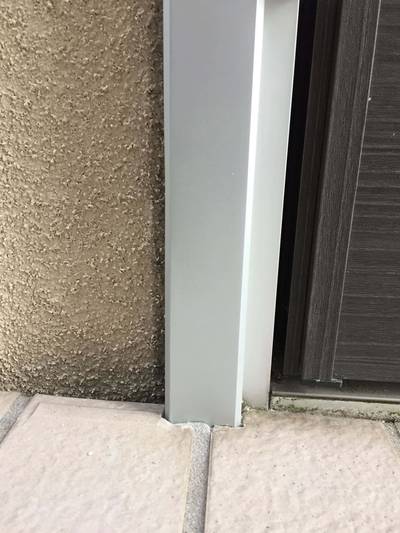 綺麗になったアルミ玄関ドアの枠