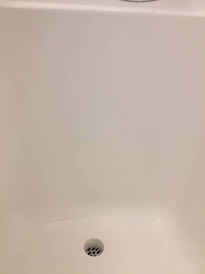 磨き後の綺麗な浴槽