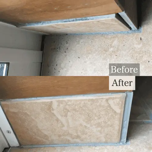 玄関の壁面タイル剥がれ補修