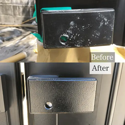 玄関門扉の黒いドアノブの傷補修