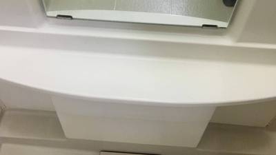綺麗になった浴室の樹脂棚