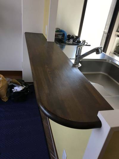 剥離再塗装で綺麗になったキッチンカウンター