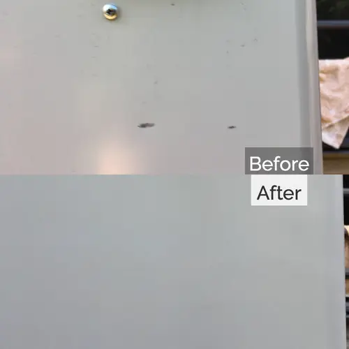 給湯器パネルの凹み傷補修