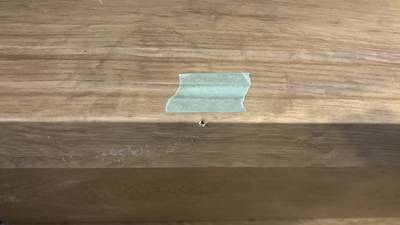 階段の段鼻の欠け傷 補修前