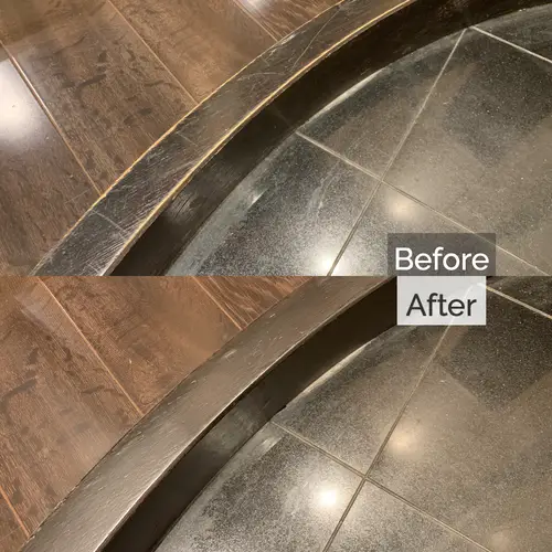 玄関上がり框の擦り傷・色剥げ補修